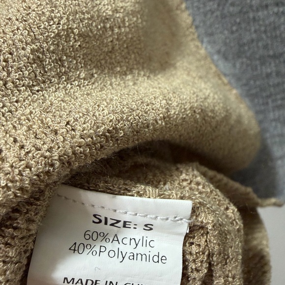 Chic Colorblock Knit Tank Top V-Neck Beige White Gray Sleeveless Pullover - Picture 4 of 4